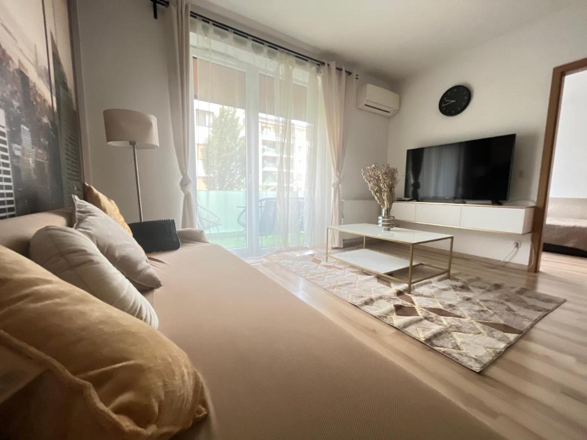 부다페스트 Corvin Promenade Crystal 아파트 외부 사진